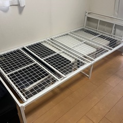 シングルベッドの画像