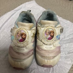 アナと雪　靴の画像
