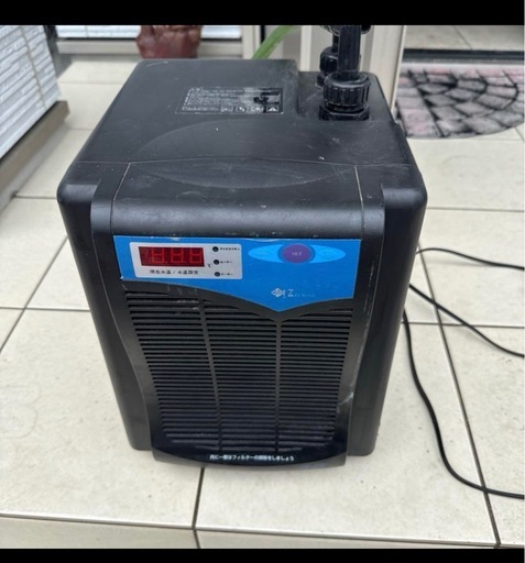 本物 冷却機能付きクーラー 黒