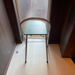 【取引中】折り畳み　カウンター用イスの画像