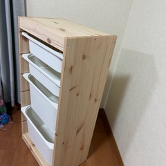 IKEA収納棚商談中の画像