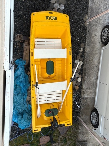 RYOBI ボート3人乗り　釣船ハンドエレキ付き