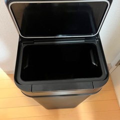 ゴミ箱の画像