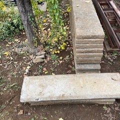 【お譲りの方が決まりました】長方形の石の画像