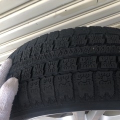 スタッドレスタイヤ　185/65R14の画像