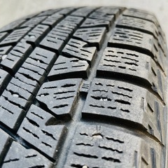 ダイハツ純製ホイール、スタッドレスタイヤ付き155/65r14の画像