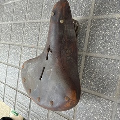 アンティーク　　サドルの画像