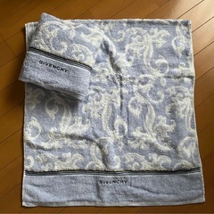 ジバンシィ　タオルセットの画像