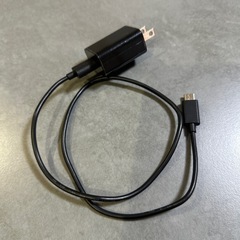 モバイルバッテリー 充電器付きの画像