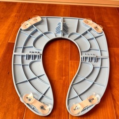 【新品未使用】子供用　トイトレ　便座　持ち運び可能の画像