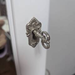 収納付きミラー　姿見　白　鏡　アクセサリーの画像