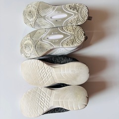 瞬足、スケッチャーズ　19cm セット
の画像