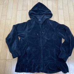 大きいサイズレディース　パーカー　Tシャツ　カーディガンほかまとめ売り　全部で7点の画像