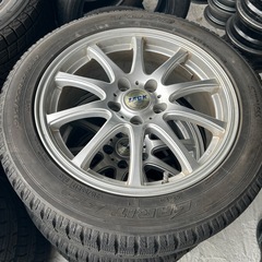 215.55.17スタッドレスタイヤの画像