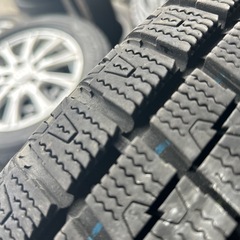 215.55.17スタッドレスタイヤの画像