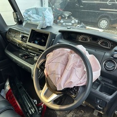 事故車 平成30年 N BOX Ｃｕｓｔｏｍ Ｇ・Ｌ Ｈｏｎｄａ ＳＥＮＳＩＮＧの画像