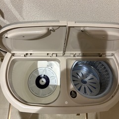 小型 二槽式洗濯機の画像