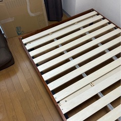 ニトリ セミダブルマットレスと木製スノコベットフレームセットの画像