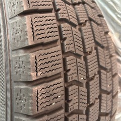 スタッドレスタイヤ、ホイールセット、195/65R15の画像