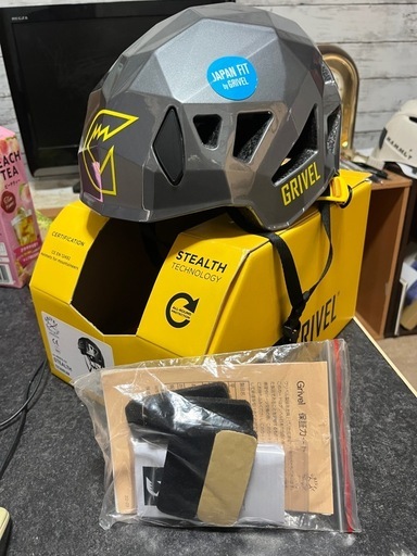 登山ヘルメット　GRIVEL STEALTH
