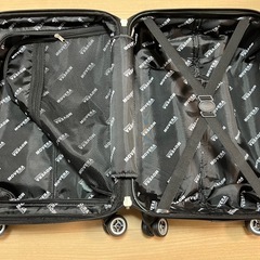 旅行鞄　スーツケースの画像
