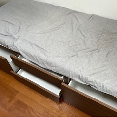 ニトリ収納付き木製シングルベットフレームとシングルマットレスセットの画像