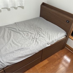 ニトリ収納付き木製シングルベットフレームとシングルマットレスセットの画像