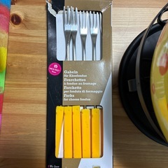 チーズフォンデュの鍋の画像