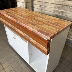 格安★木製キッチンカウンター　作業台　収納棚　レンジボードの画像