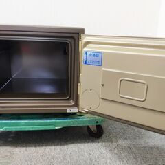 △ EIKO エーコー とびら付き耐火金庫 ダイヤル式金庫 耐火金庫 金庫 JIS S 1037 昭和57年製 鍵/解除番号ありの画像