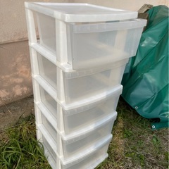 【お話中】プラスチック衣装ケースの画像