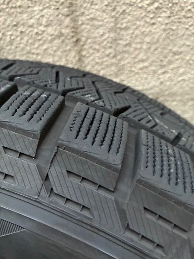CX-5 CX-8用スタッドレスタイヤセット225/65R17 (しょう) 豊中のタイヤ