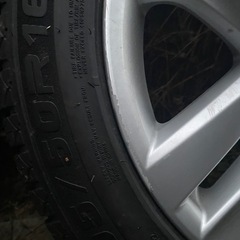 トヨタ カローラスポーツ 純正ホイール2本 スタッドレスの画像