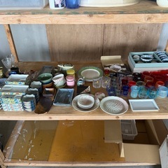 皿、器、コップの画像