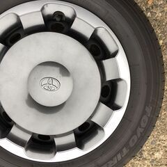 現行シエンタ　トヨタ純正ホイール夏タイヤ4本セット　バリ溝　9分山位　ナット付きの画像