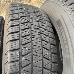 スタッドレス
の画像