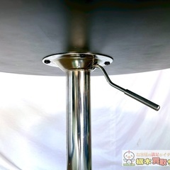 【A142】丸テーブル 昇降式 バーカウンター インテリア用品の画像