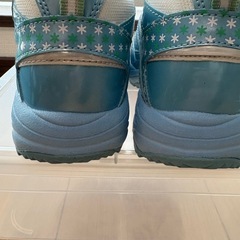 スパイク付きスニーカー　19cmの画像