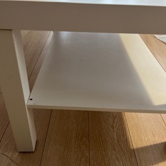 IKEA ローテーブル　サイドテーブル　ホワイトの画像