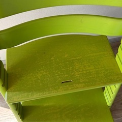 STOKKEトリップトラップ(トレイ、ベビーセット付き)
の画像