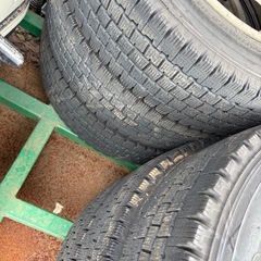 タイヤ6本セットの画像