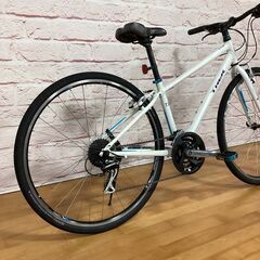 【大人用】整備済中古クロスバイク  トレック 700c(XXS:380) 白色 <自転車のオオムラ 静岡店>の画像