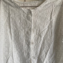 ブラウス　白の画像