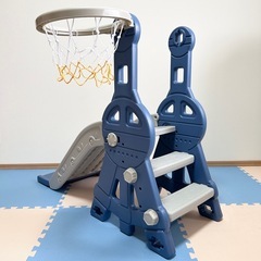 バスケットゴール付き滑り台！子ども用室内遊具の画像