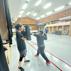 「明るく楽しく発散！北谷でキックボクシング🔥」の画像