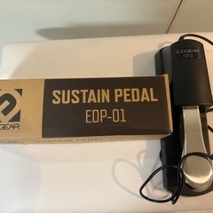 E.D.GEAR EKS-XD/WHT XX型ダブルキーボードスタンド、椅子、ペダルの画像