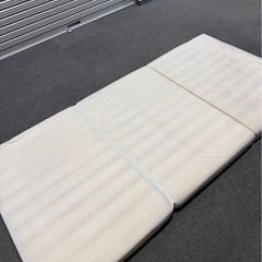 三つ折りマットレス　シングル　三栄コーポレーションの画像