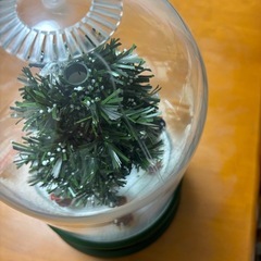 Xmasを盛り上げるmusic付き周る
スノードームの画像