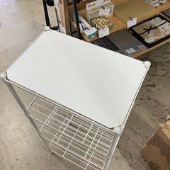 I2511-620 4段メタルラック ホワイト 4段目天板付き 中古 の画像