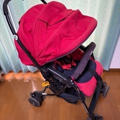 combi ベビーカー の画像